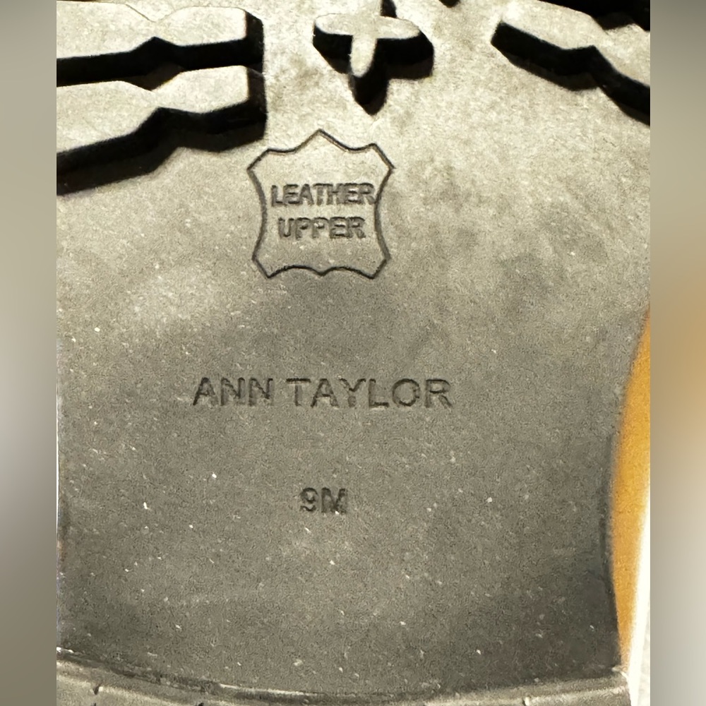 Ann Taylor Chain Leather Loafers 9 M - Picture 10 of 10